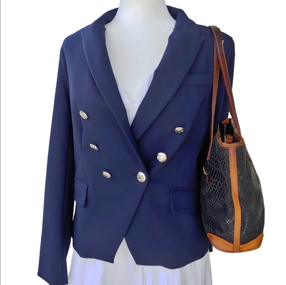 Dooney & Bourke Charleston Shopper Tote Black and Tan Leather Snake Print - Picture 3 of 17